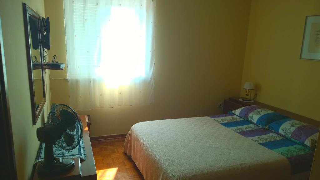 Apartments Free Parking Big Garden Перой Екстер'єр фото