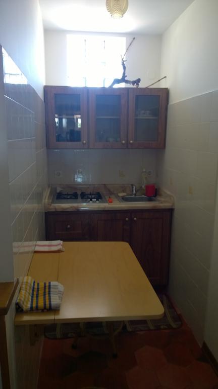 Apartments Free Parking Big Garden Перой Екстер'єр фото
